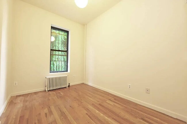 Building Photo - 549 Bergen St