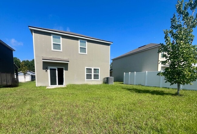 Building Photo - 131 Ashwood Cir