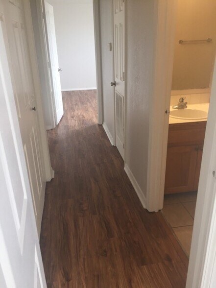 Building Photo - 428 Kays Ln