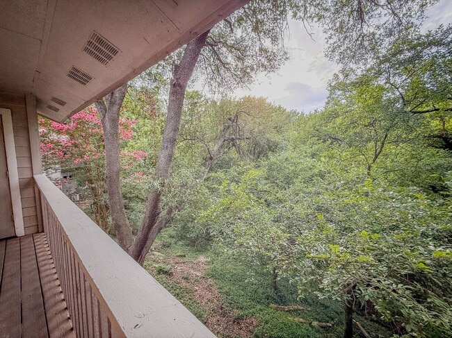 Building Photo - 3839 Dry Creek Dr