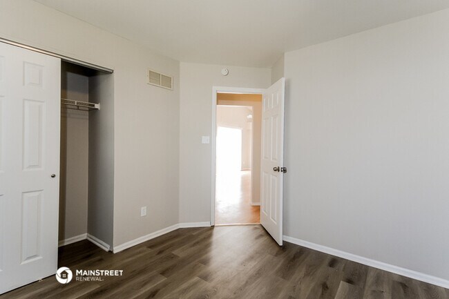 Building Photo - 2643 Liberty Gardens Dr