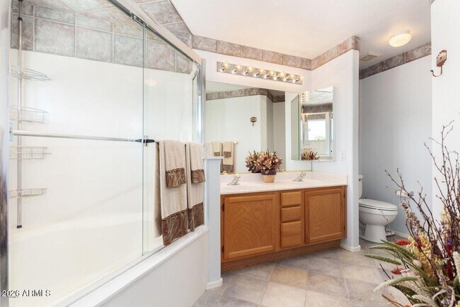 Building Photo - 8841 S 51st St