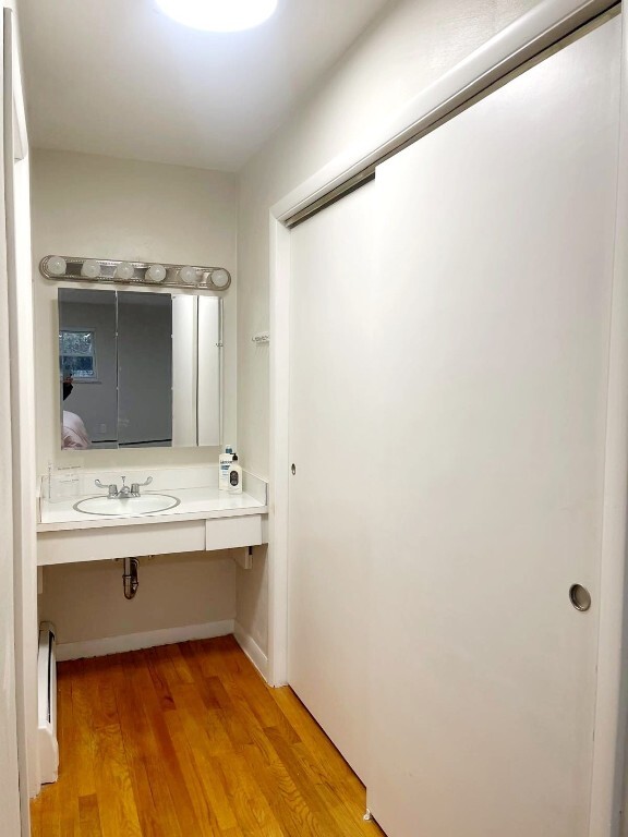 Building Photo - 8 Lawson Ct