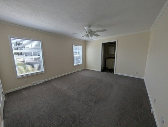 Building Photo - 52545 Elmcrest Ct