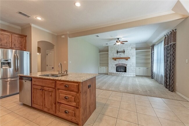 Building Photo - 2403 Norham Dr