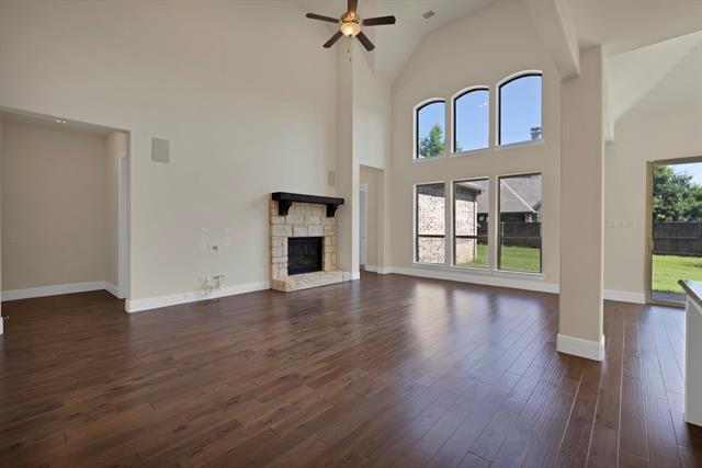 Building Photo - 2600 Fairhill Ln