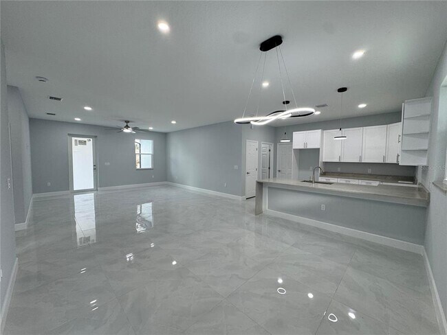 Building Photo - 6018 Newmark St