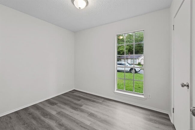 Building Photo - 6140 Cherry Hill Rd