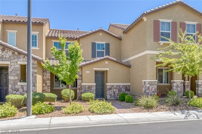 Building Photo - 2854 Starling Summit St