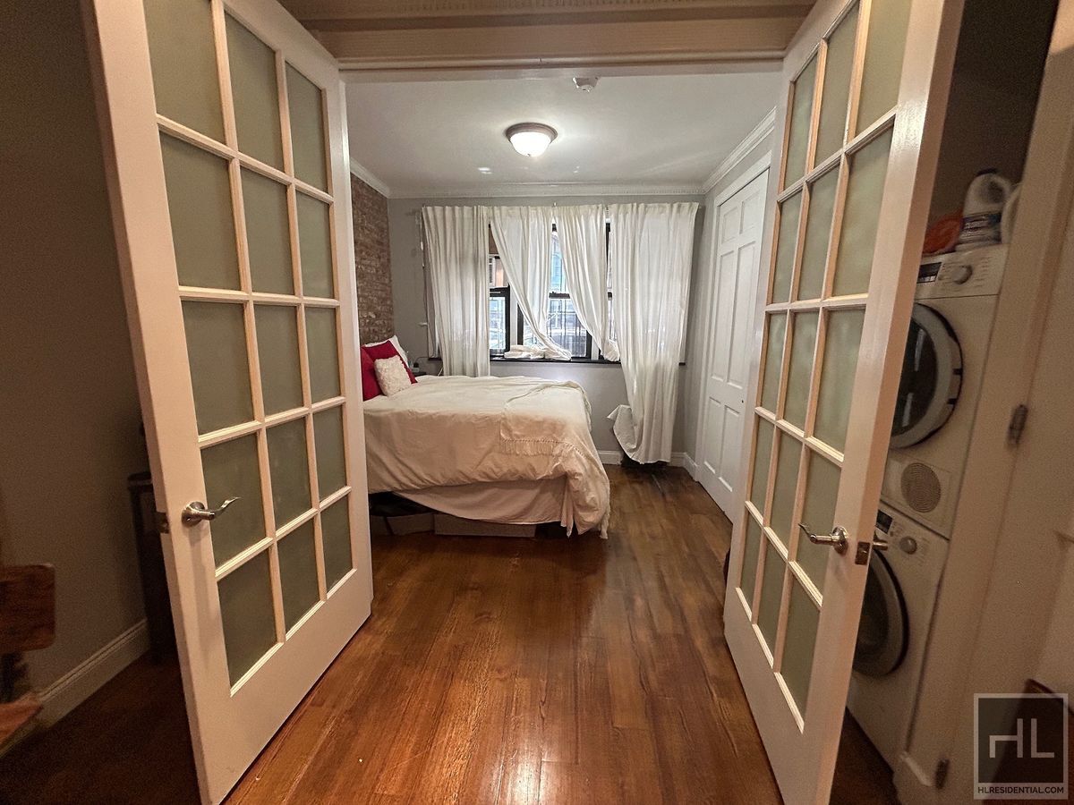 Building Photo - E 26TH ST.