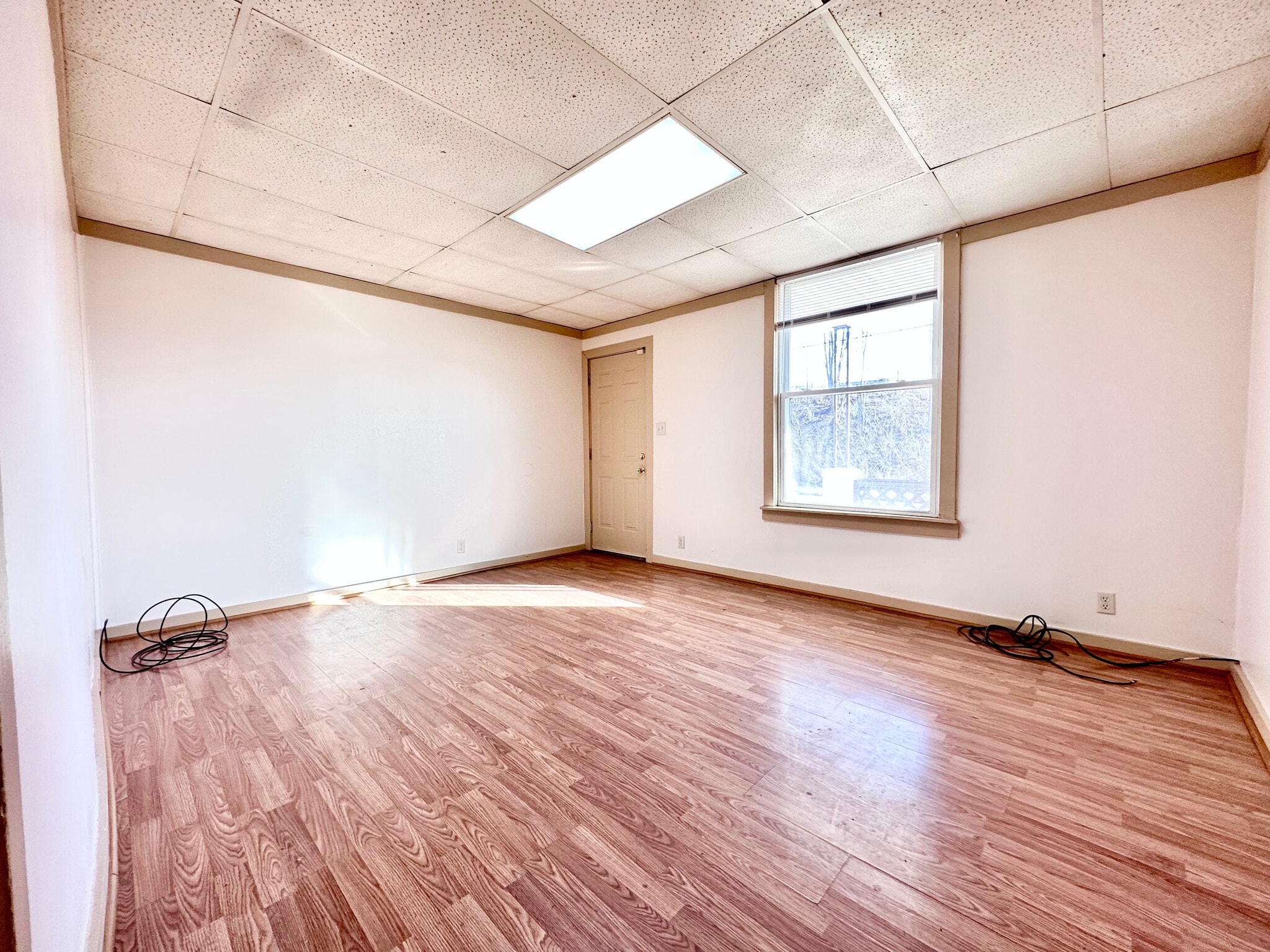 Building Photo - 8 W Lutton St