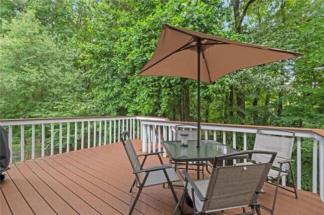 Building Photo - 69 New Brunswick Ct NE