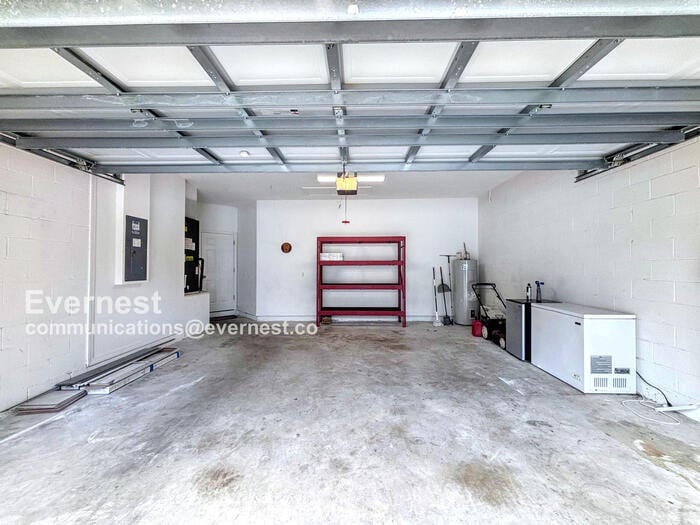 Building Photo - 9019 Edenshire Cir