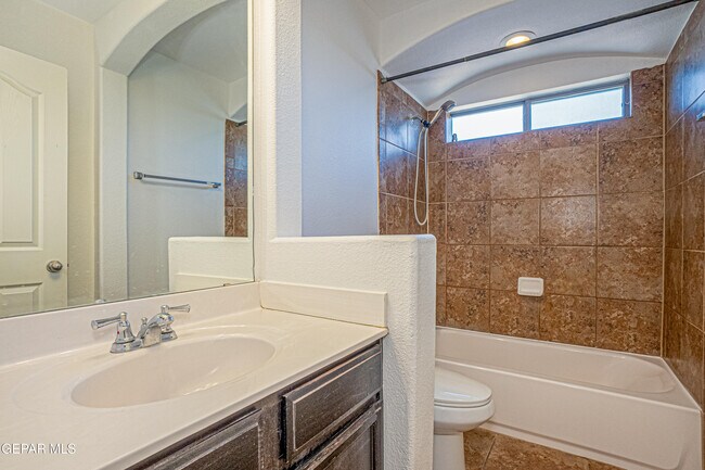 Building Photo - 7668 Mundy Creek Dr