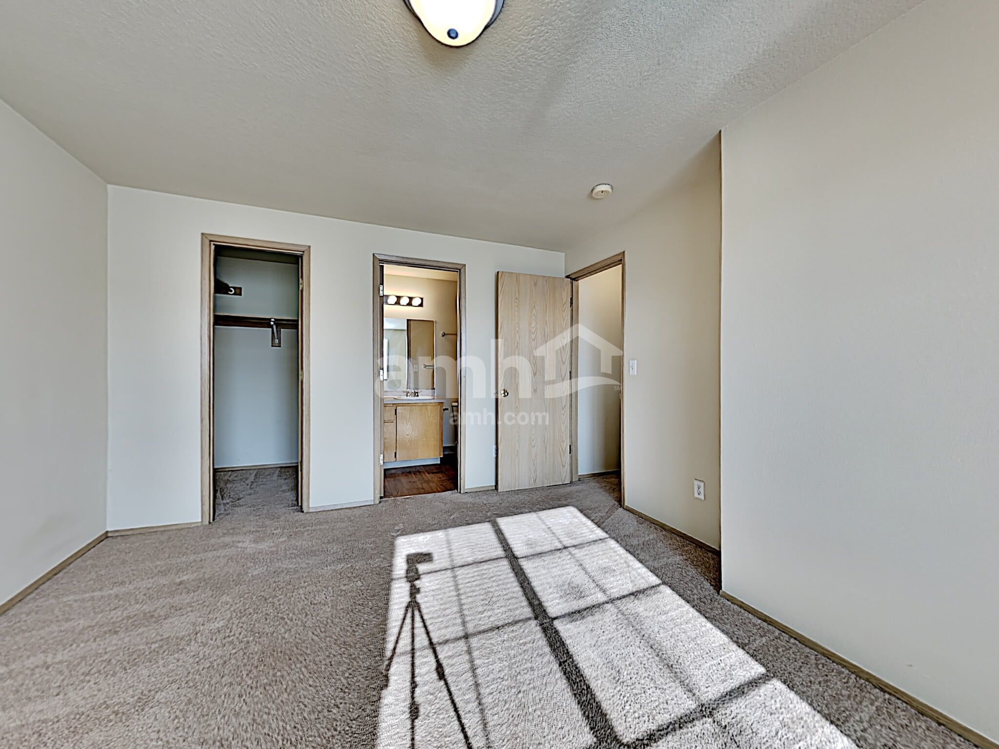 Building Photo - 16957 SW Cashew Way