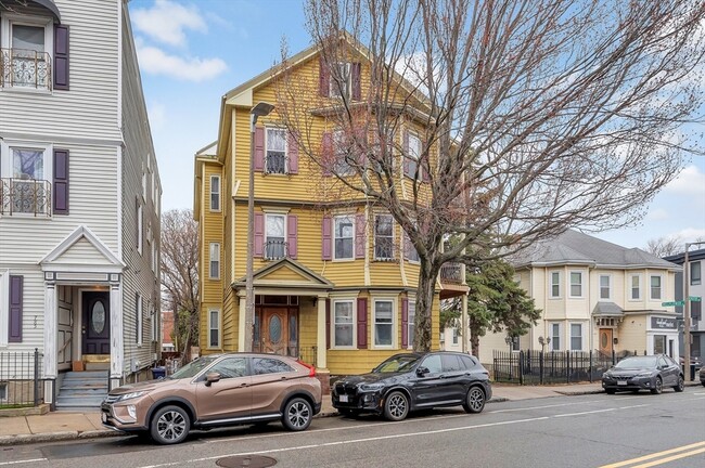 Building Photo - 783 Dorchester Ave