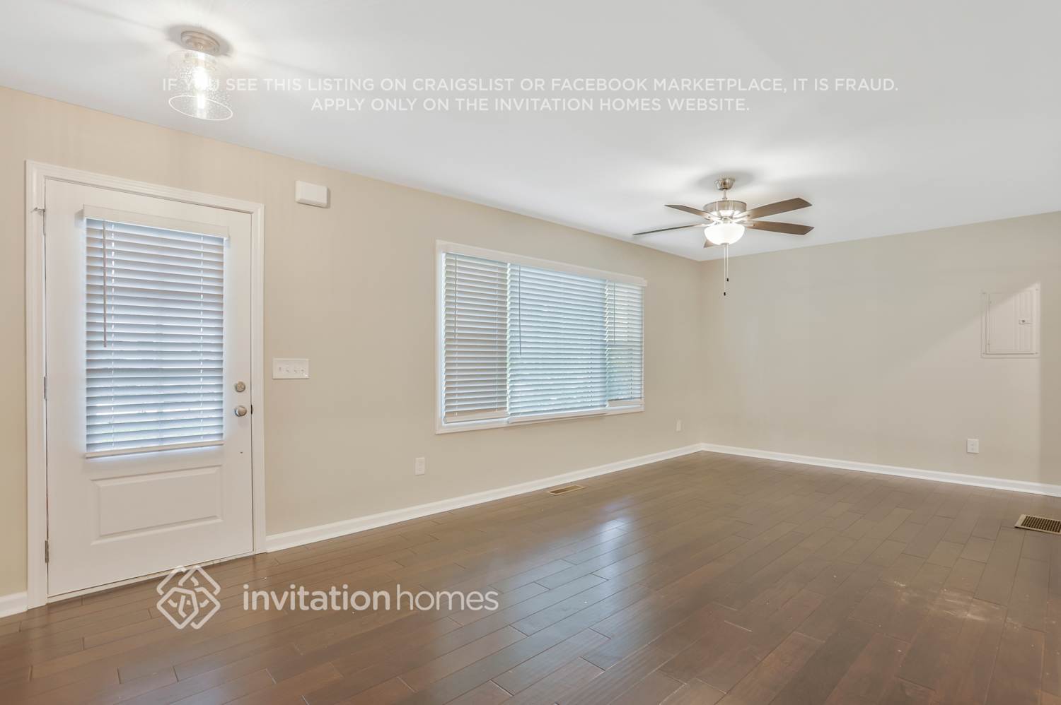 Building Photo - 2354 Beverly Ln