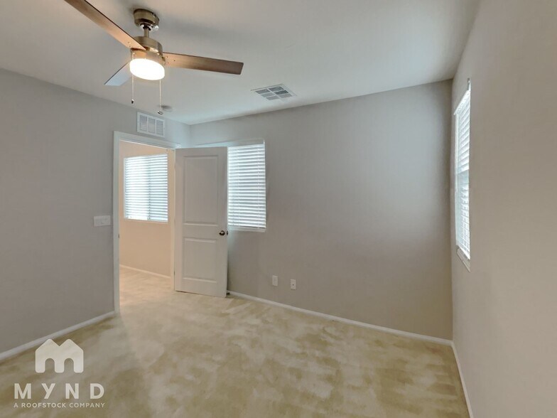 Building Photo - 6646 Evander St