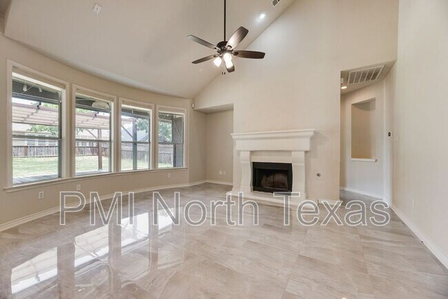 Building Photo - 3394 Overhill Dr