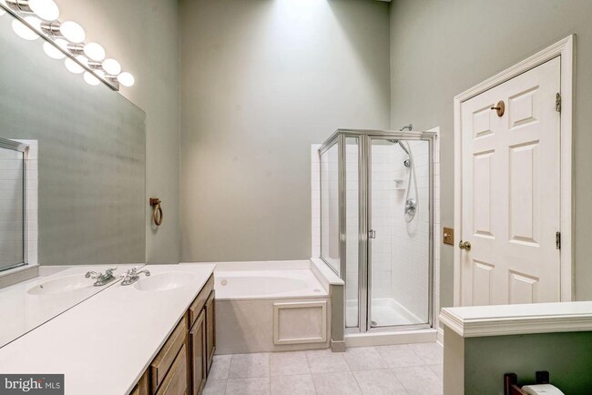 Building Photo - 43315 Parlor Square
