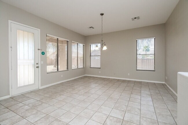 Building Photo - 11021 E Dover St