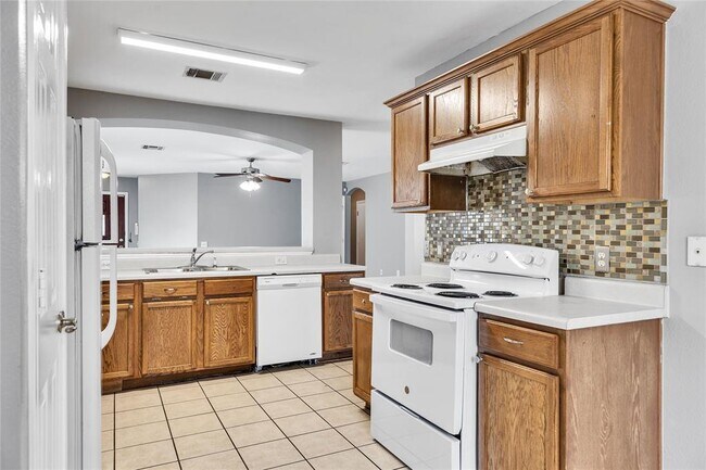 Building Photo - 12420 Sky Harbor Dr
