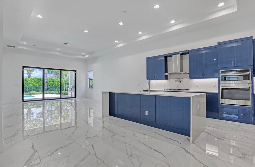 Building Photo - 13501 Artisan Cir