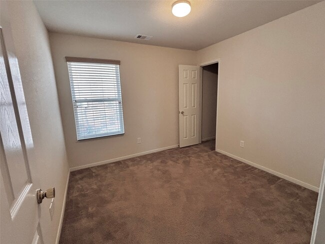 Building Photo - 19318 Brook Village Rd