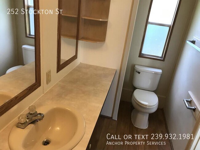 Building Photo - 252 Stockton St