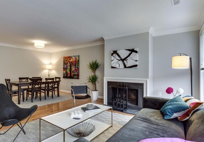 Living Room & Dining Room #2 - 1400 East Capitol St NE