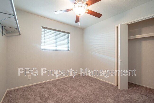 Building Photo - 456 W Jasper Dr
