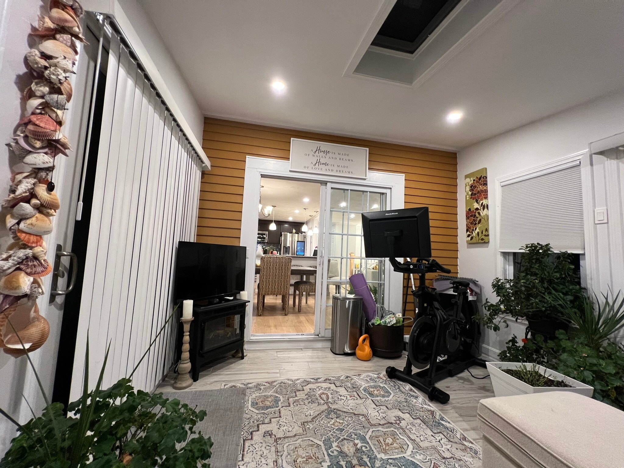 Building Photo - 51 Dawes St