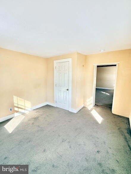 Building Photo - 149 Main St