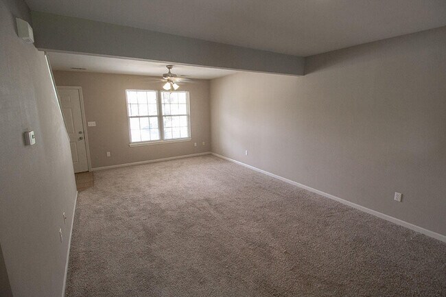 Building Photo - 4006 Snowy Owl Dr