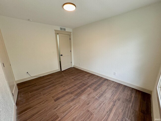 Building Photo - 1122 S Fess Ave