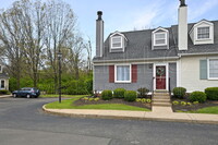 Building Photo - 10783 Colonial Woods Ct