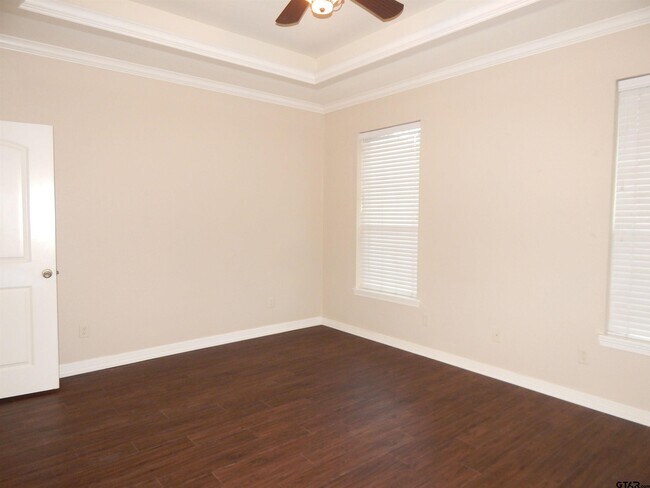 Building Photo - 5622 Andover Dr