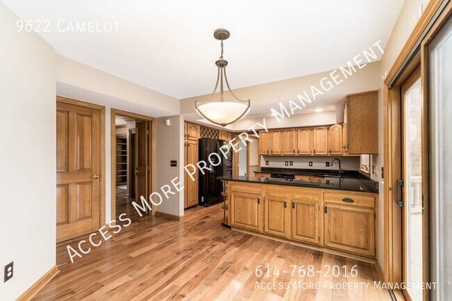 Building Photo - SPACIOUS & GRAND HOME IN PICKERINGTON!