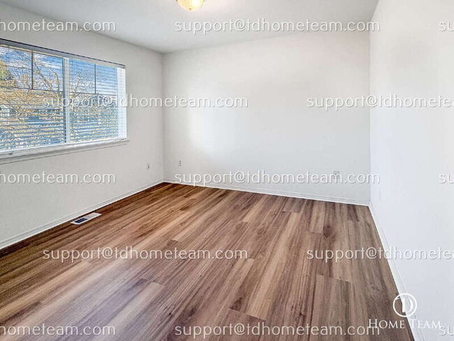 Building Photo - 17752 110th Pl SE