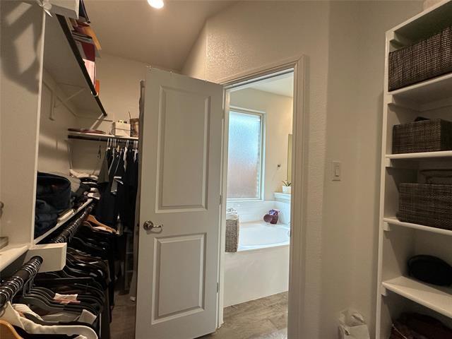 Building Photo - 256 Irish Moss Dr