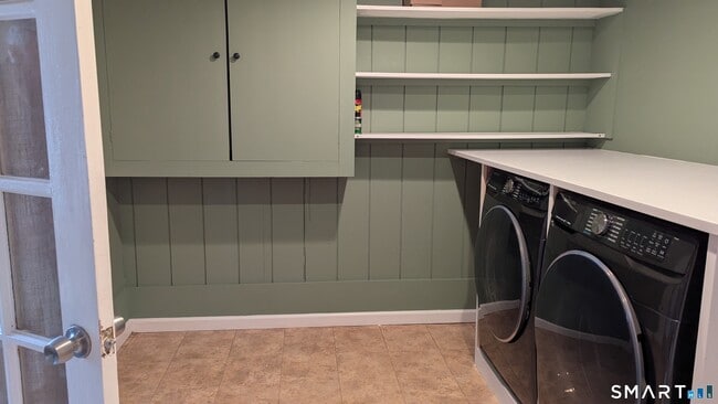 Building Photo - 141 Gurleyville Rd