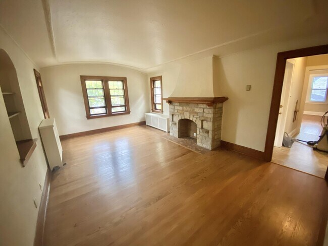 Building Photo - 2848 N 70th St