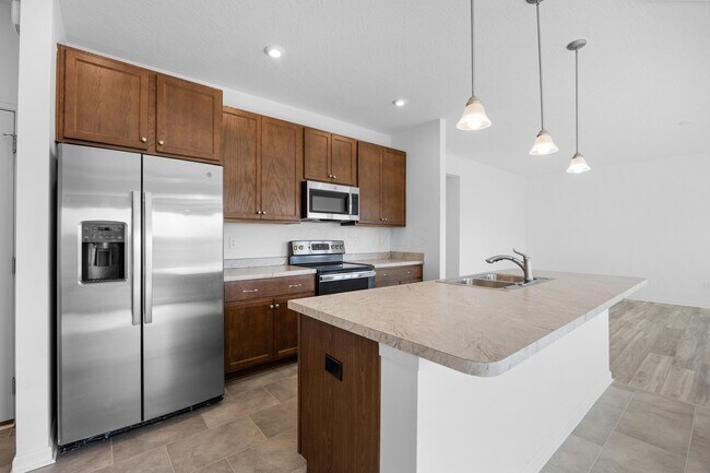 Building Photo - 6295 Honey Farm Way