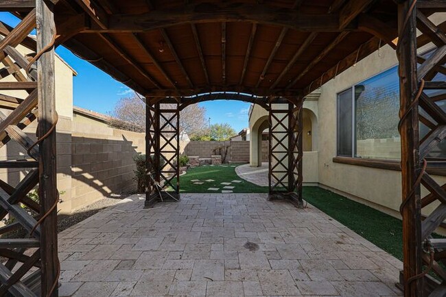 Building Photo - Lovely 4 bed 3 bath in core Chandler, ( Oc...