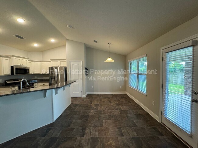 Building Photo - 4622 Belvedere Circle