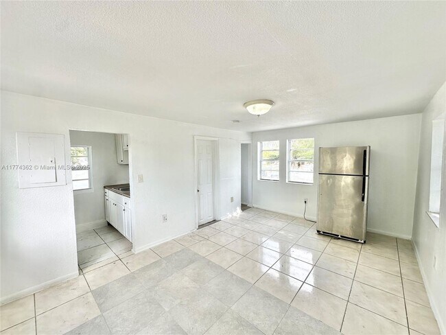 Building Photo - 1278 NW 44th St