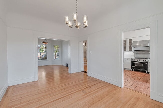 Building Photo - Charming Four Bedroom Home in Potrero Hill...