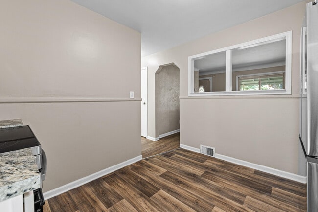 Building Photo - 4705 Jackson St