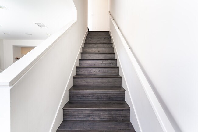 Stairs - 2206 Tom Mix Rd