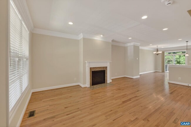 Building Photo - 2942 Templehof Ct